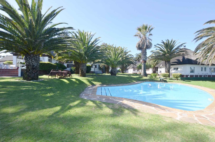 11 Bedroom Property for Sale in Milnerton Western Cape